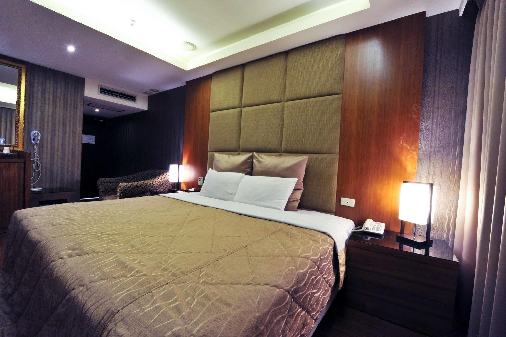 Carnival Motel Taipei Luaran gambar